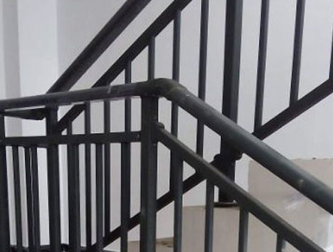 寫(xiě)字樓樓梯護欄